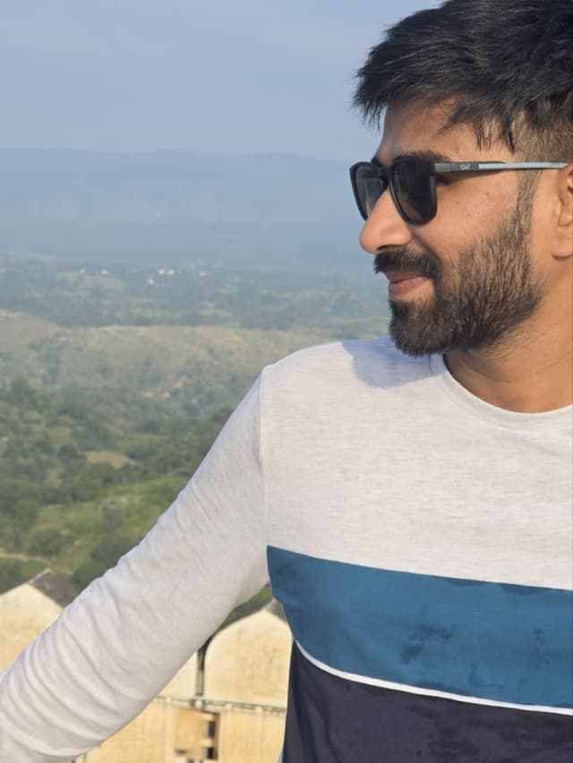 Mohit Uchit — Nodeverse 2.0 Instructor